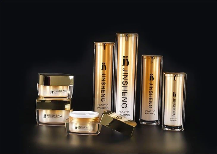 	Gold Airless Pump Bottle in stock