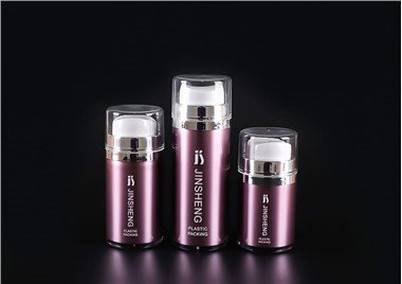 Gümüş havasız pompa şişesi